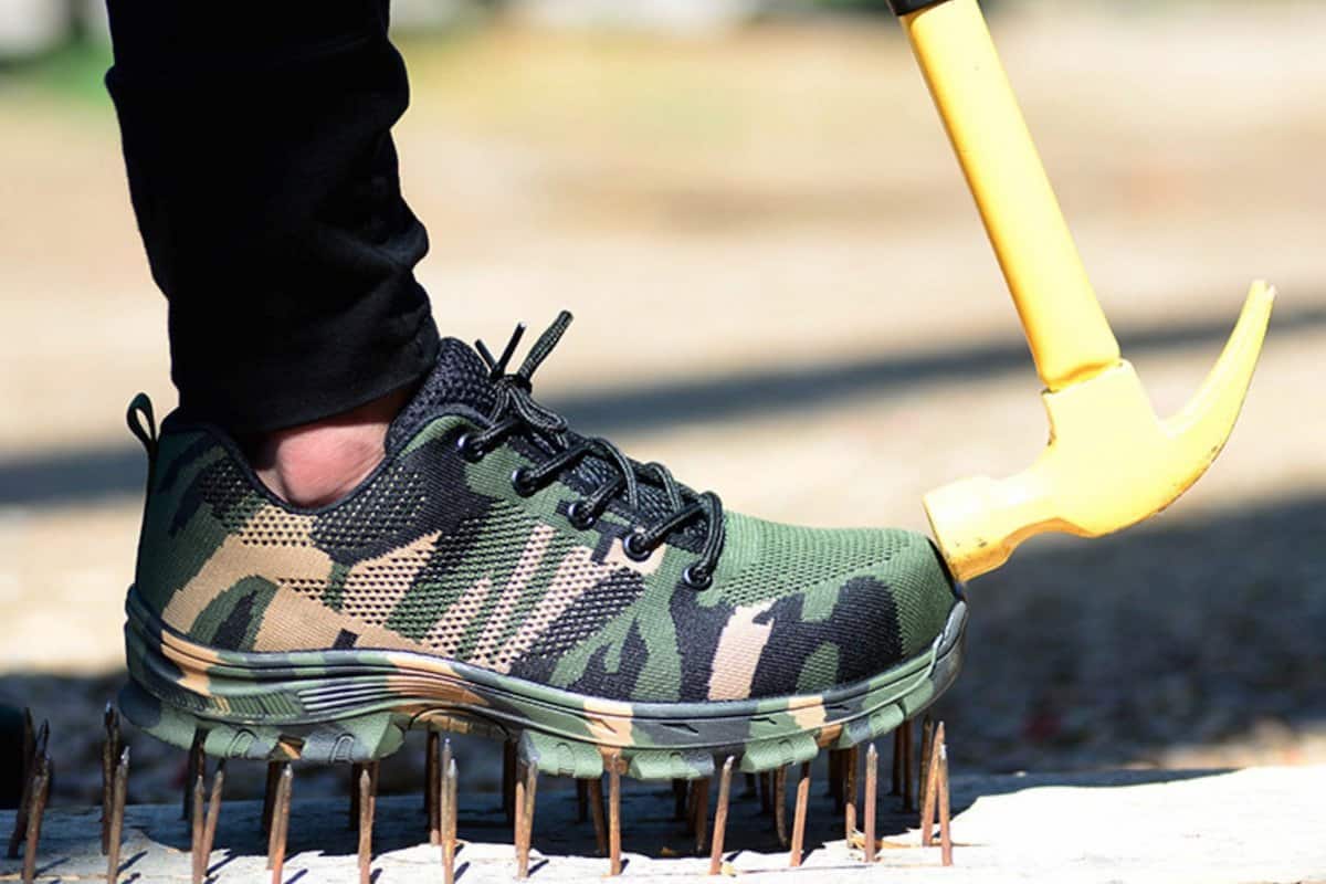 تست مقاومت کفش ایمنی در برابر ضربه